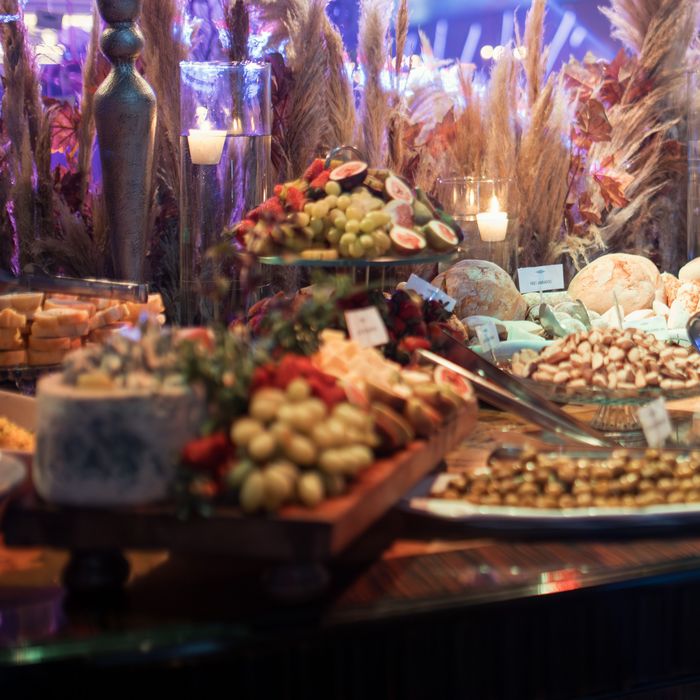Rijk gevulde eventtafel